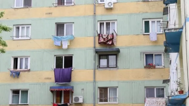 Primaria Capitalei începe reabilitarea blocurilor. Care sunt costurile şi condiţiile 
