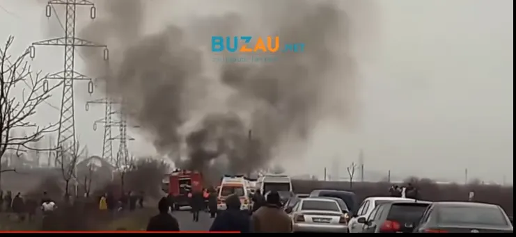 Au murit carbonizați, după ce mașina lor a fost lovită frontal(Imagini șocante)