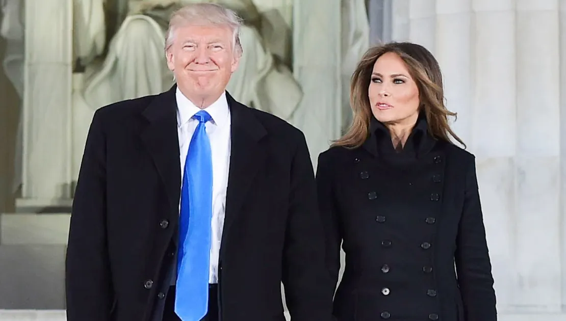 Imaginea cu Trump și Melania care face înconjurul lumii. Valuri de comentarii pe internet