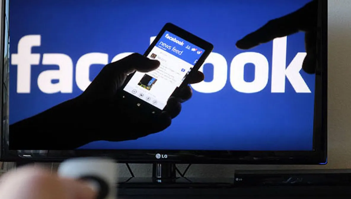 Facebook, investigat după scandalul Cambridge Analytica