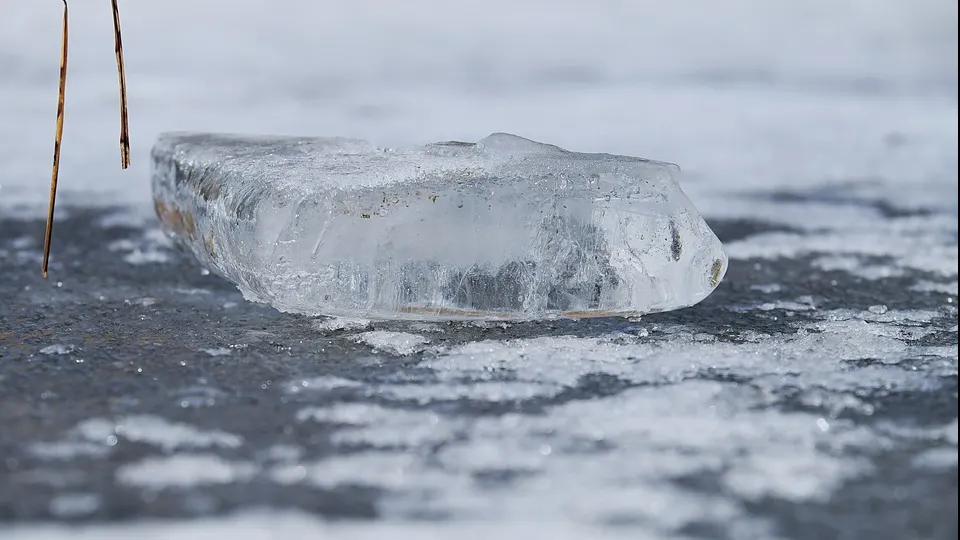 Cum va fi vremea în următoarele zile? Vești proaste de la meteo: ceață, polei, ghețuș...