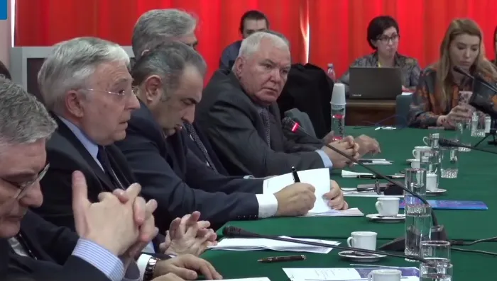 PSD a boicotat audierea conducerii BNR de la Parlament