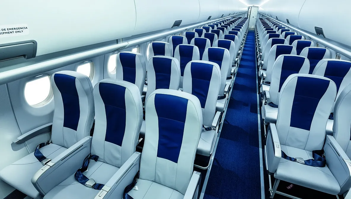 De reținut! Acesta este cel mai sigur loc din avion, care reduce la minimum riscul de a vă îmbonăvi