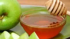 Exfoliantul natural cu măr și miere. Iată cum se prepară și cât de benefic este!
