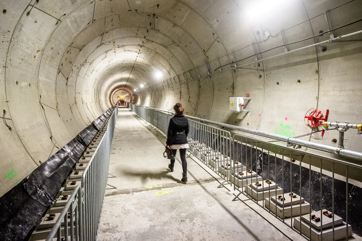 Metrorex, executată silit de constructorii metroului Drumul Taberei