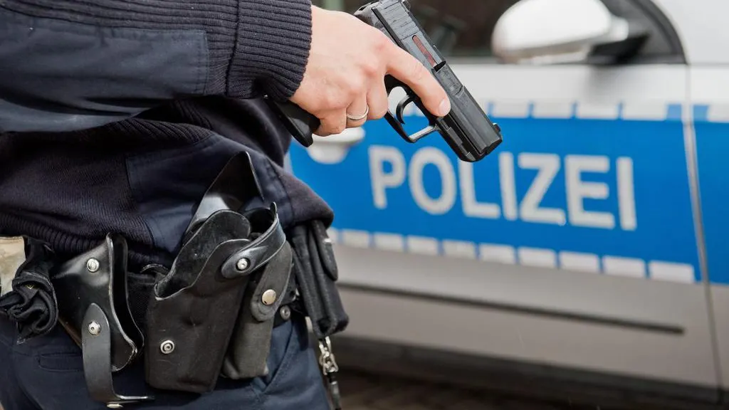 Atac armat lângă Frankfurt: două persoane au fost împușcate mortal într-un bistro