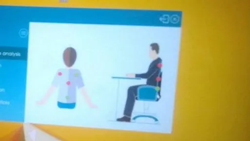 Scaunul inteligent care avertizează postura incorectă la birou. Uite cine l-a creat!