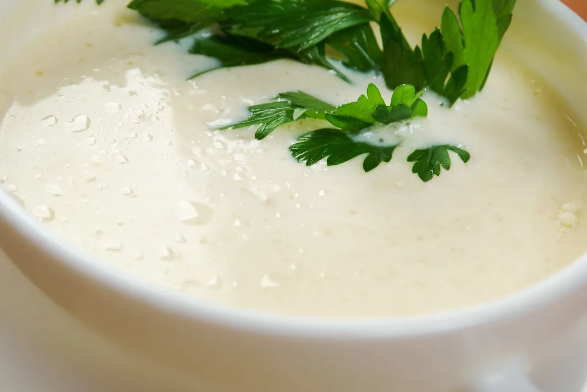 Cum să faci o supă delicioasă, perfectă pentru vremea rece. Ingredientul secret este dezvăluit