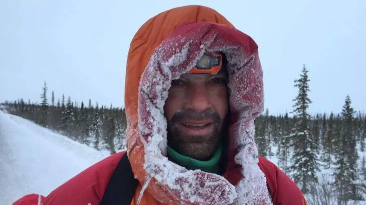 Tibi Uşeriu, la un pas de victorie. Cum arată picioarele acestuia după 500 de km de mers prin zăpadă