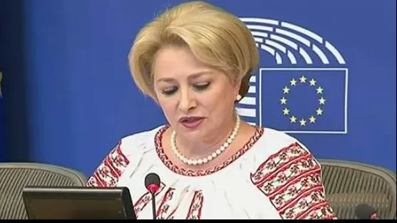 Rareș Bogdan: Dăncilă a vrut să demisioneze vineri. Dragnea a blocat-o, a amenințat-o 