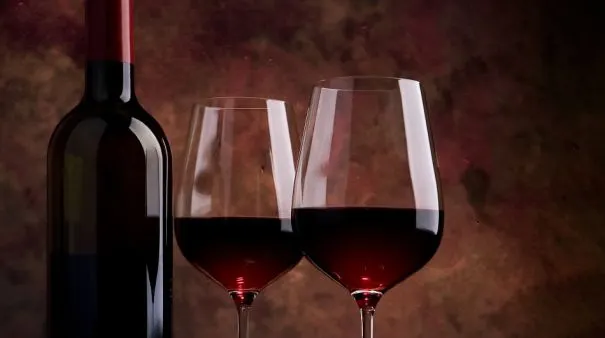 Ce se întâmplă dacă bei un pahar de vin roșu în fiecare zi 