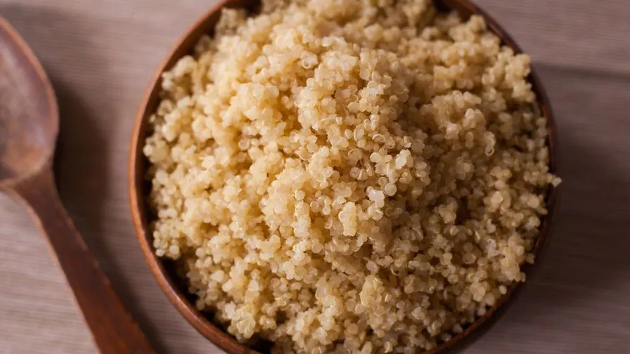 Află de ce este bine să mănânci quinoa și ce aliment înlocuiește!