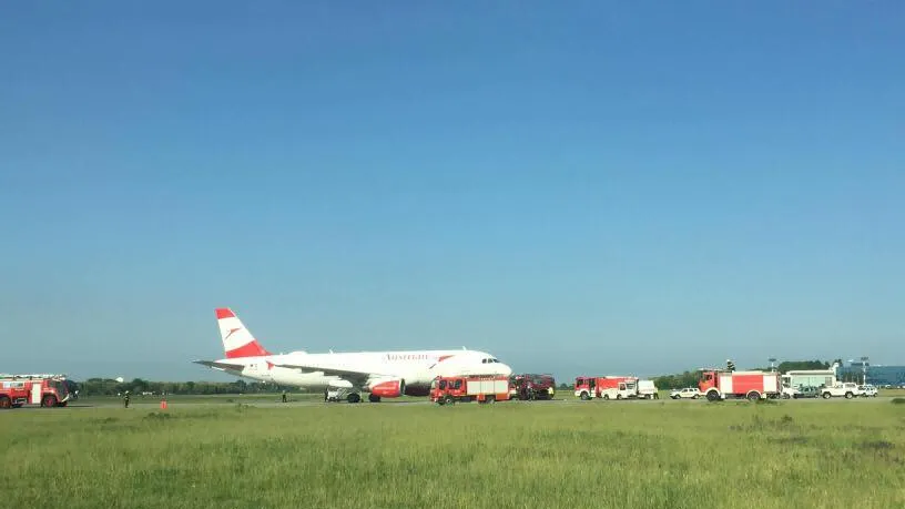 Avion cu 145 de pasageri, aterizare de urgență pe Otopeni