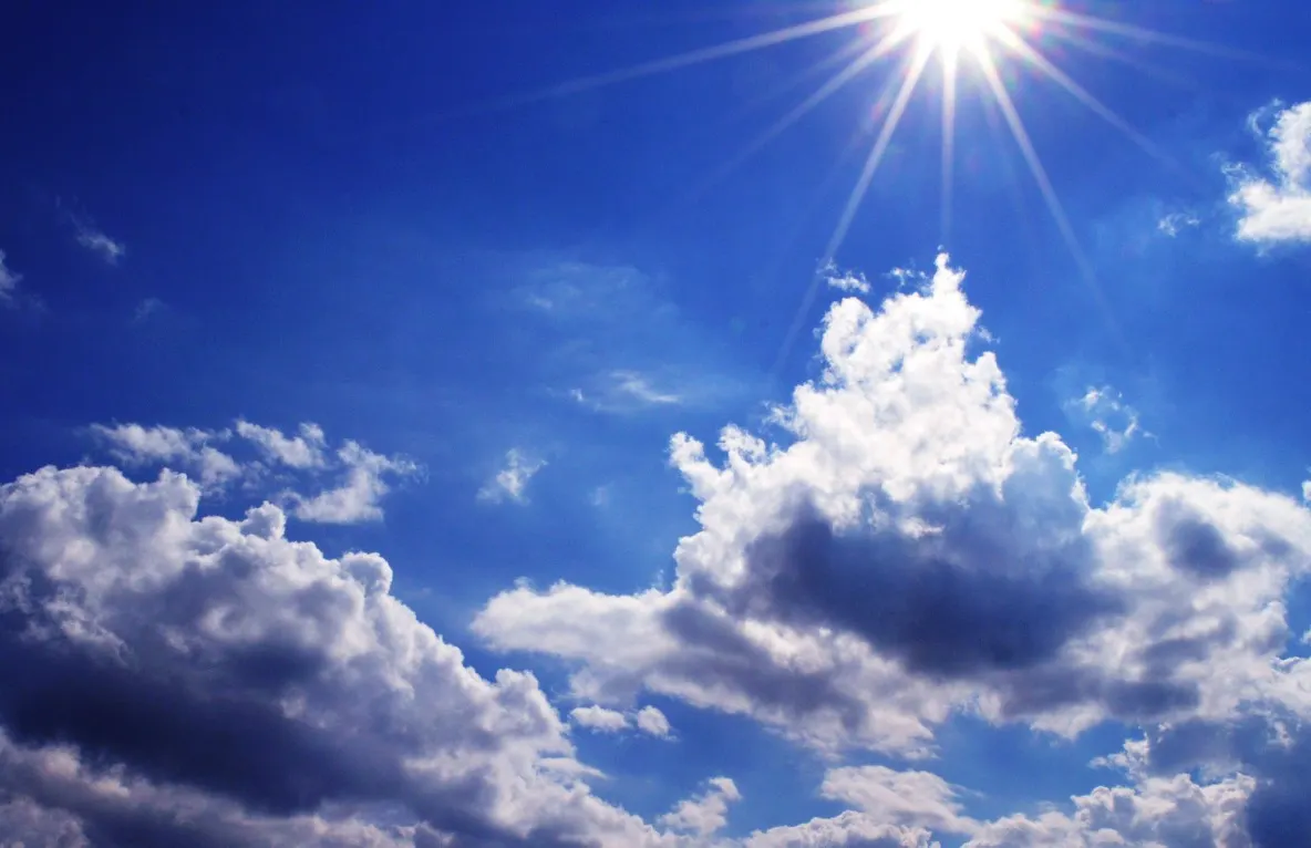 PROGNOZA METEO. Cum va fi vremea în mini-vacanţa de 1 iunie - avem nevoie de umbrele?