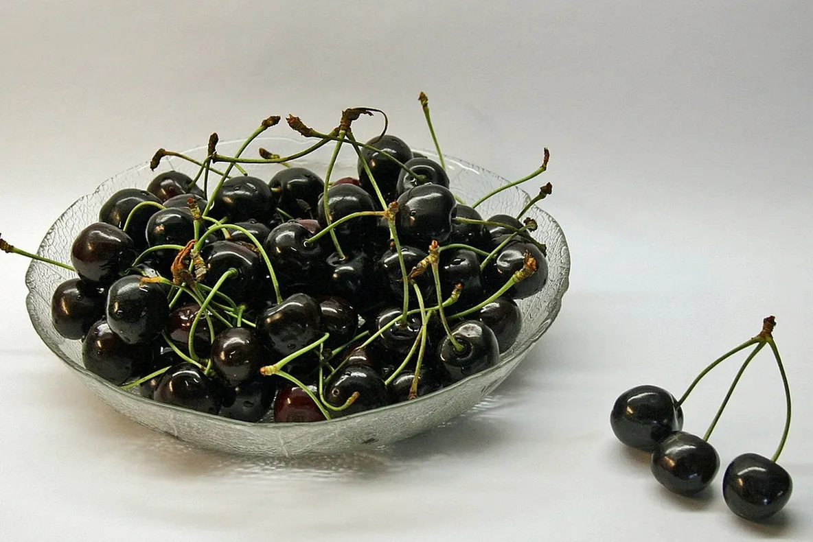 Cum să reduci colesterolul cu cireșe negre. Vindecă boli grave