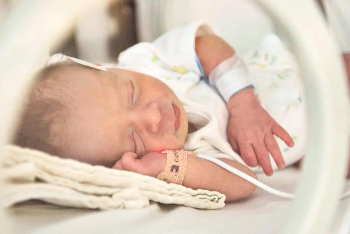 Acţionează şi salvează un micuţ luptător născut prematur până în 25 mai 2018
