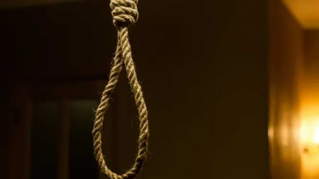 Tragedie la Arad. O tânără de 19 ani a fost găsită spânzurată