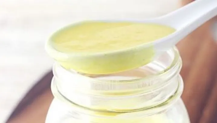 Cel mai bun dressing cu iaurt şi muştar. E simplu de preparat