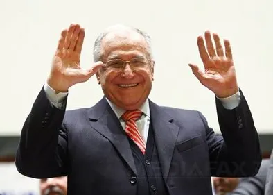 Iliescu, ironii către Dragnea! SPP nu e în slujba unui lider politic