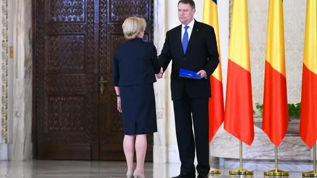 Iohannis o desființează pe Dăncilă: Cred că nu a înțeles ce s-a vorbit la Vatican