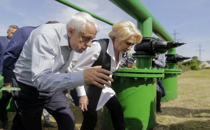 Viorica Dăncilă a scos din "funcţie" limba română (VIDEO)