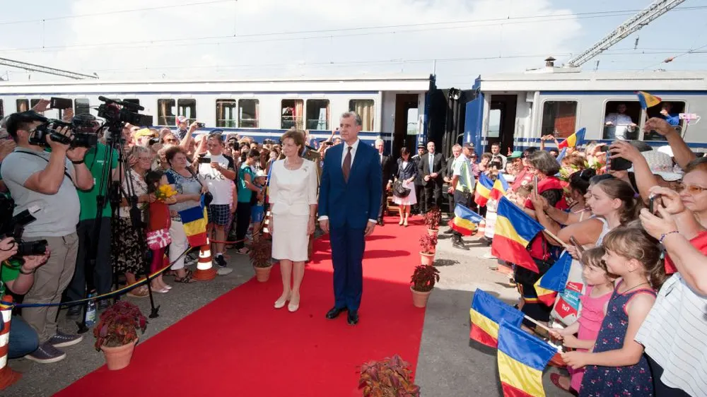 Custodele Coroanei, principele Radu şi principesa Maria, cu Trenul Regal în Dobrogea