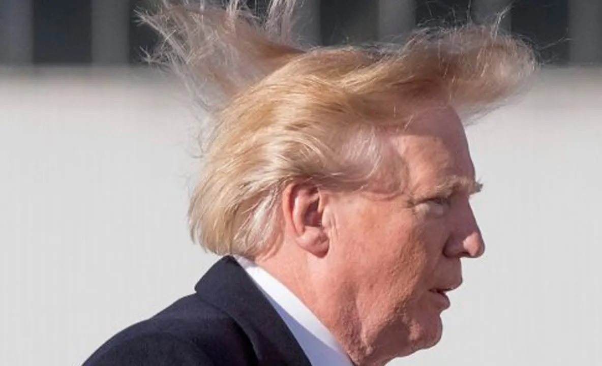 Trump îşi laudă... părul: "Acesta este unul din marile mele atuuri"