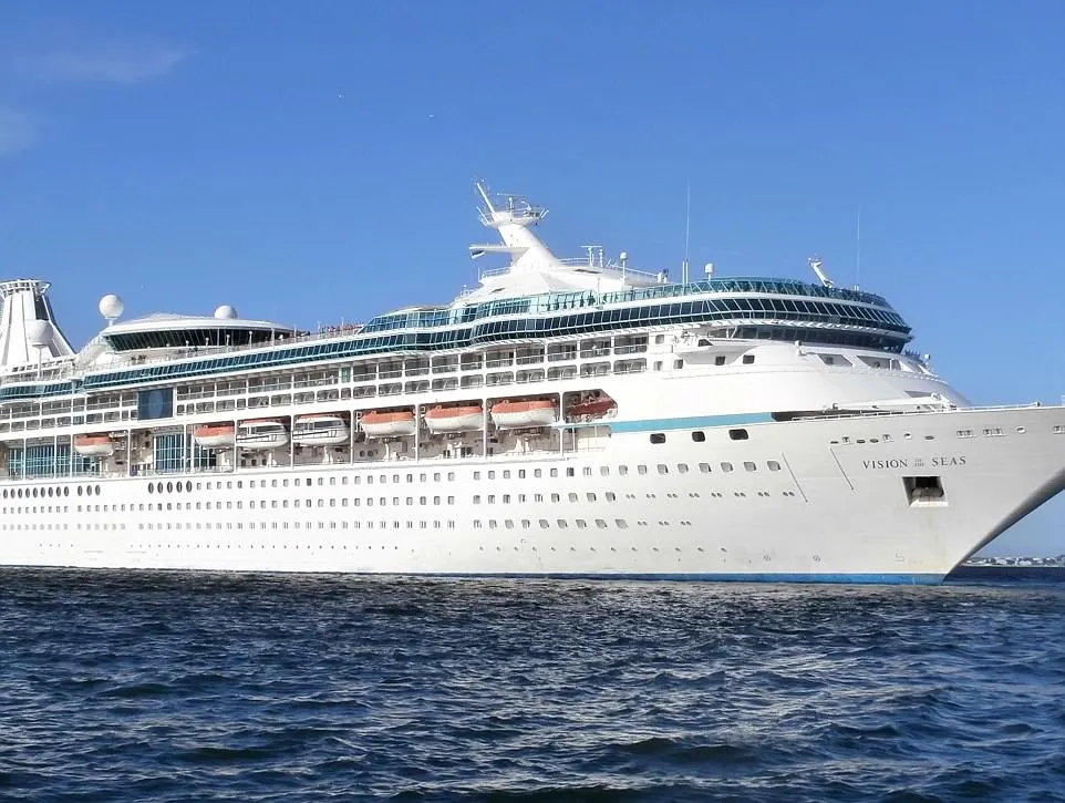 Coronavirus. Vasul de croazieră Grand Princess, cu cel puțin 21 de cazuri de COVID-19 la bord, a acostat în California