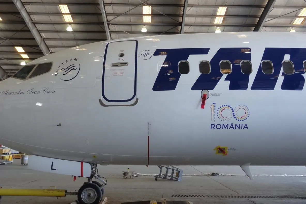 Noile boeing-uri cumpărate de Tarom ajung în țară FOTO