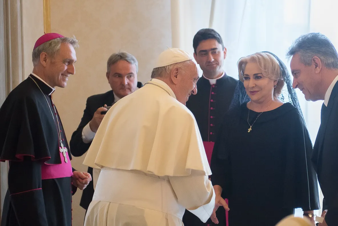 Viorica Dăncilă merge în Portugalia. Se vede cu premierul şi preşedintele 