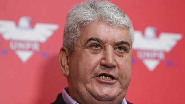 Generalul Oprea se întoarce în politică