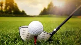 Realitatea TV Golf Cup la debut. Competiţia reuneşte jucători de toate vârstele