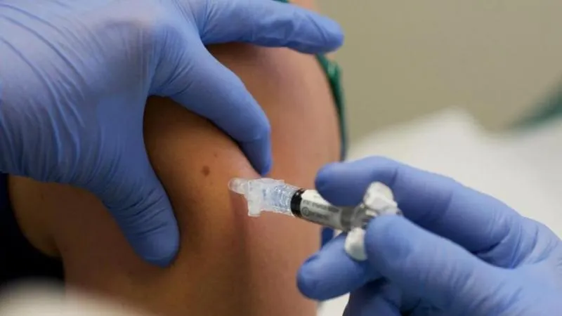 Când ajunge la populaţie vaccinul antigripal. Ce spune ministrul sănătaţii 