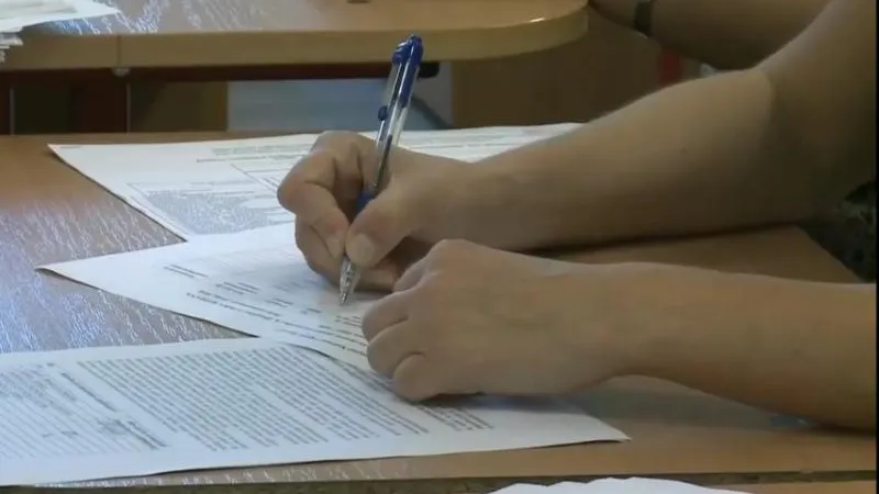A început Evaluarea Naţională 2018, cu proba la Română. Barem de corectare şi subiecte