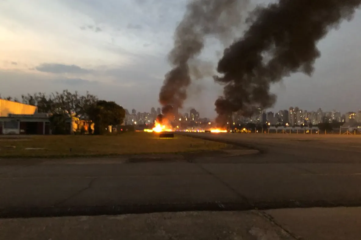 Incident aviatic. Un mecanic a furat un avion de pasageri și s-a prăbușit