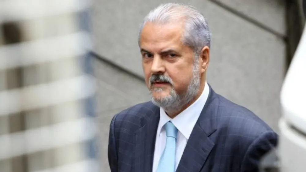 Veste devastatoare pentru Adrian Năstase: "S-a topit incet"