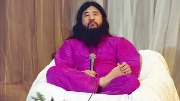 Au fost executaţi toţi membrii sectei AUM, care a adus teroarea în Tokyo