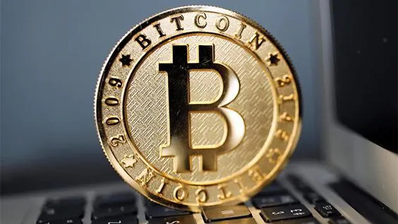 Tsunami pe piața monedelor digitale. Bitcoin se prăbușește