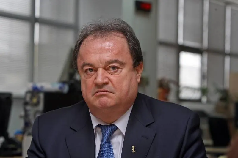 Vasile Blaga, întâlnire doar cu aripa PDL din PNL, la 4 ani de la marea fuziune. Fără Ludovic Orban