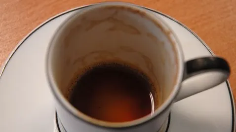 Adaugă asta în cafeaua de dimineață ca să arzi calorii toată ziua