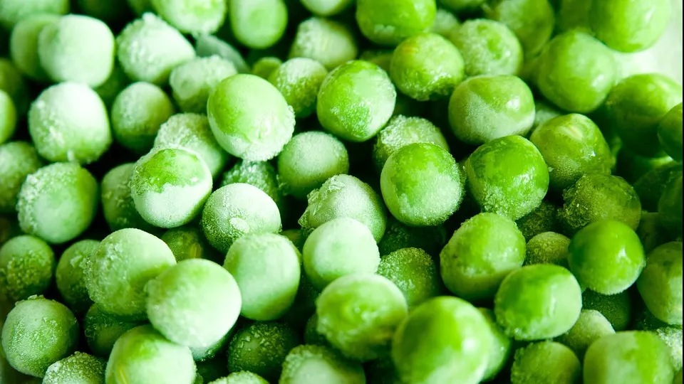 Alertă sanitară. Supermarketurile cer înapoi legumele și fructele congelate. Suspiciuni de Listeria