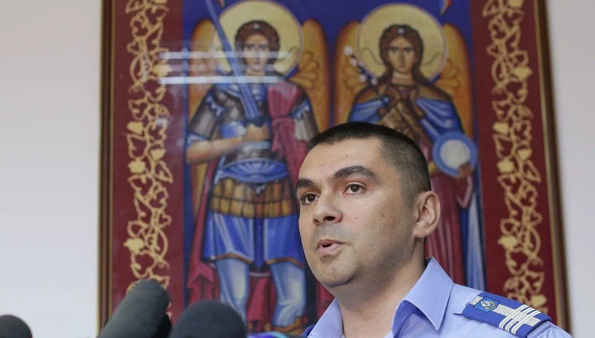 Controversatul Sebastian Cucoș, primit la Severin cu onoruri militare și osanale parlamentare