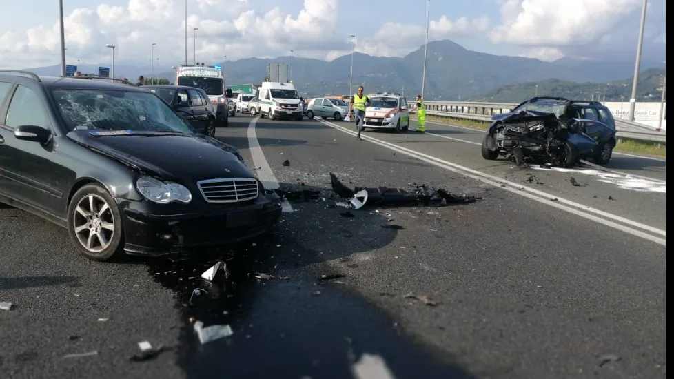 Tragic accident în Italia: o româncă și-a pierdut viața. Alte 4 persoane au fost rănite
