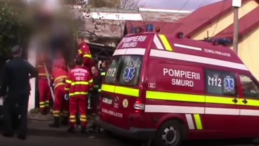 Tânăr beat, rămas agăţat în gard. Motivul depăşeşte orice imaginaţie!