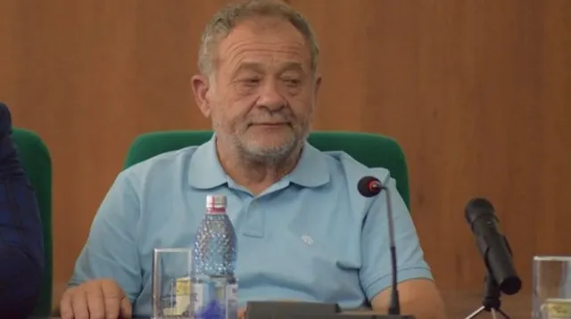  Armata de oameni cu funcții-cheie din subordinea lui Buzatu. Fost partener politic, dezvăluiri bombă: Cel puțin 1000 de persoane, în județ