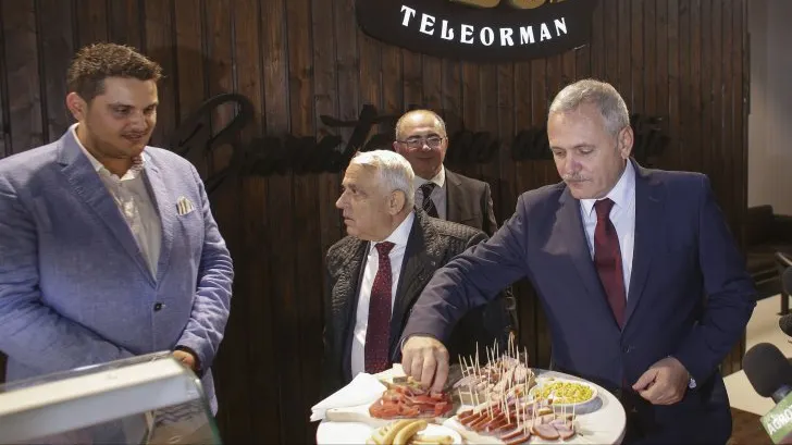 Liviu Dragnea, socru mare. Fiul său, Valentin Dragnea, se căsătoreşte la finalul lunii 