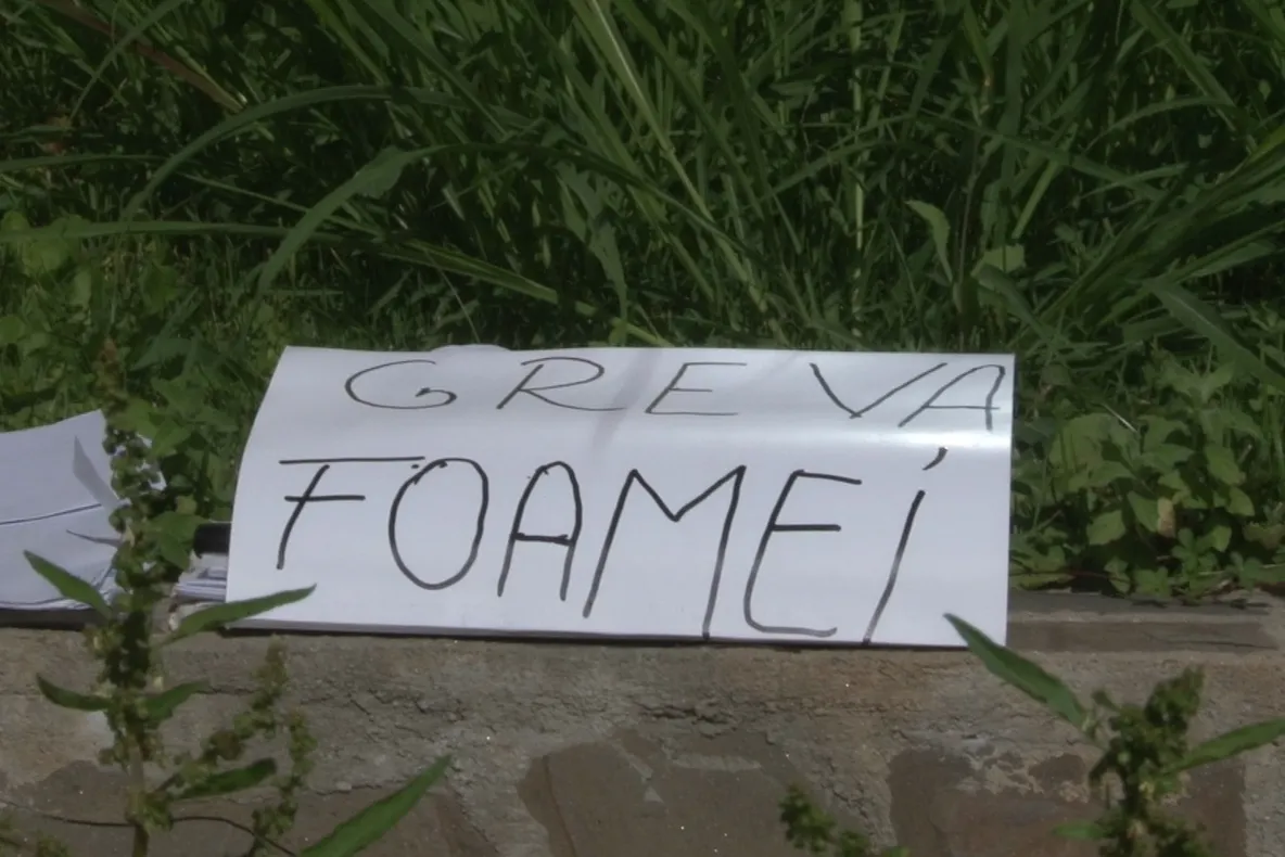 HAOS la Universitar. Numărul persoanelor în greva foamei creşte, directorul financiar a demisionat