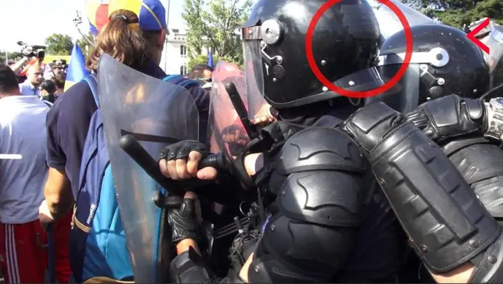 Jandarmii care şi-au ascuns numărul de identificare, căutaţi de Parchetul General 