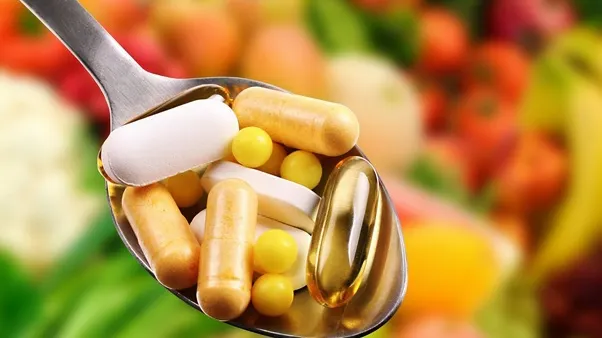 Pericolul la care se expun conștient o mulțime de români! Cum trebuie să iei vitamine?
