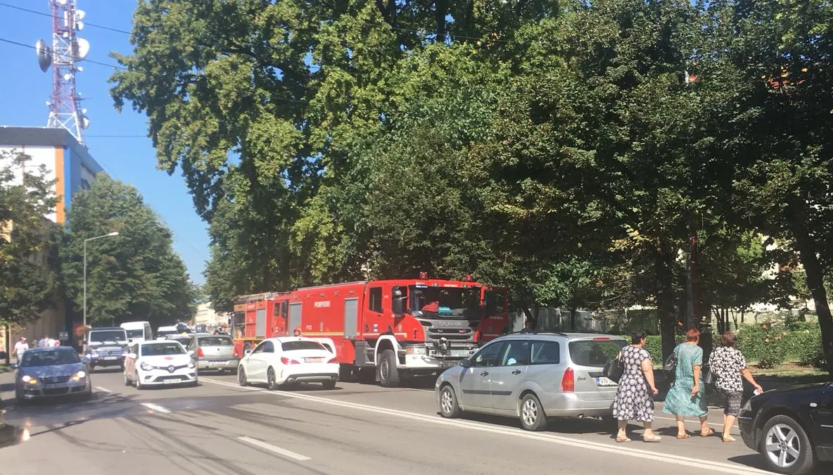 Incendiu puternic la sediul vechi al Primăriei Focșani 